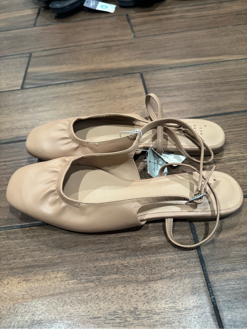 A NEW DAY Women's Vada tan Slingback Scrunch Toe Flats Size 11 - Picture 5 of 9